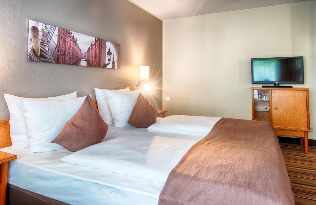 Leonardo Hotel Hamburg Airport Esterno foto