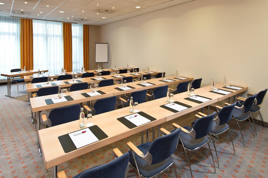 Leonardo Hotel Hamburg Airport Esterno foto